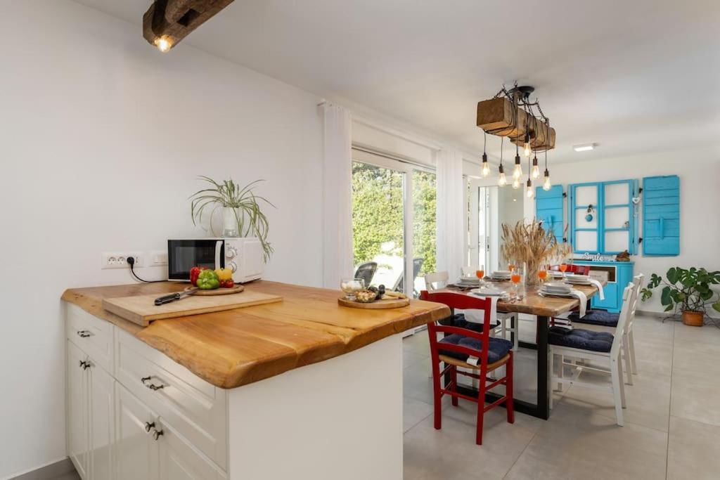 Villa Corinna Kukci Ngoại thất bức ảnh